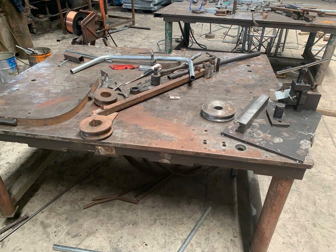 Work bench.jpg